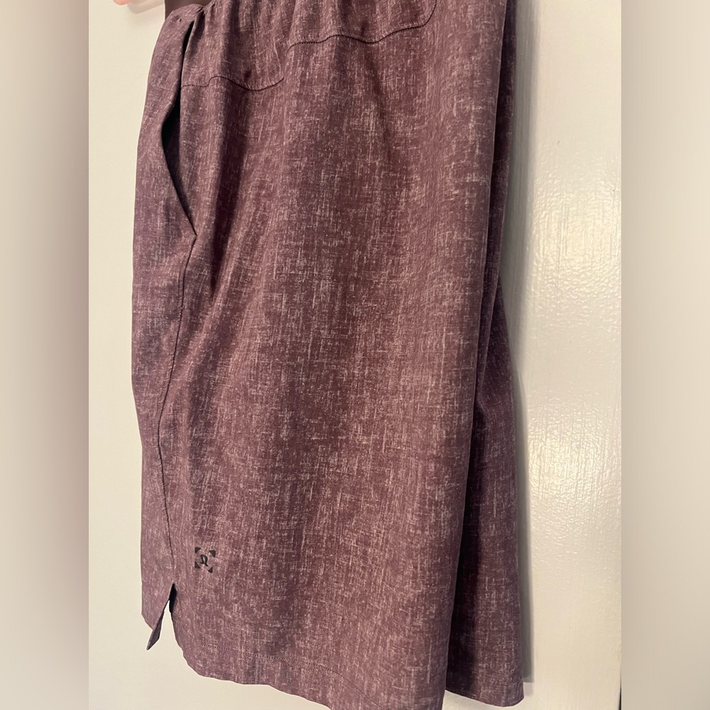 Lululemon T.H.E shorts. Men’s medium